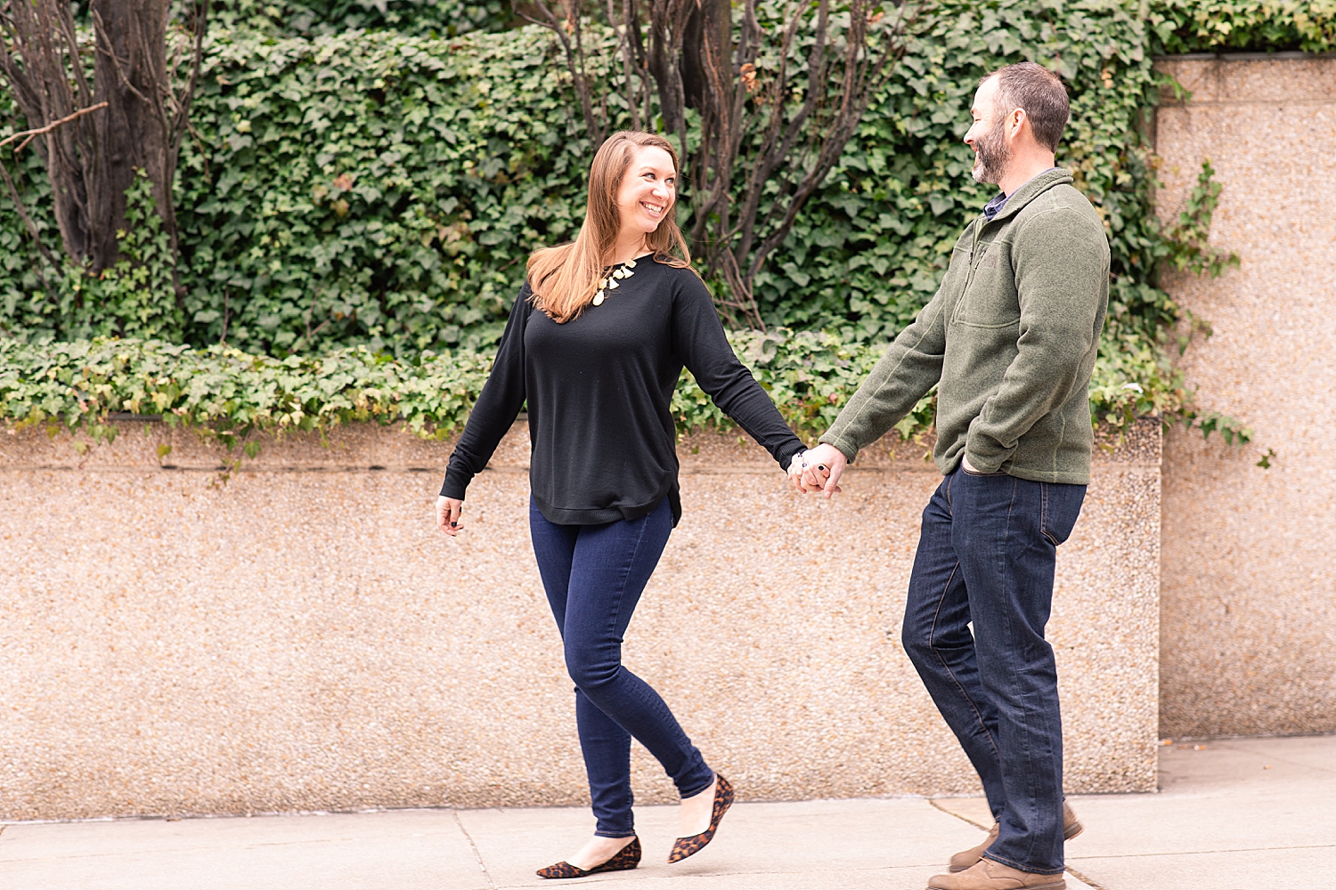 Downtown Roanoke Engagement Photo_0208.jpg