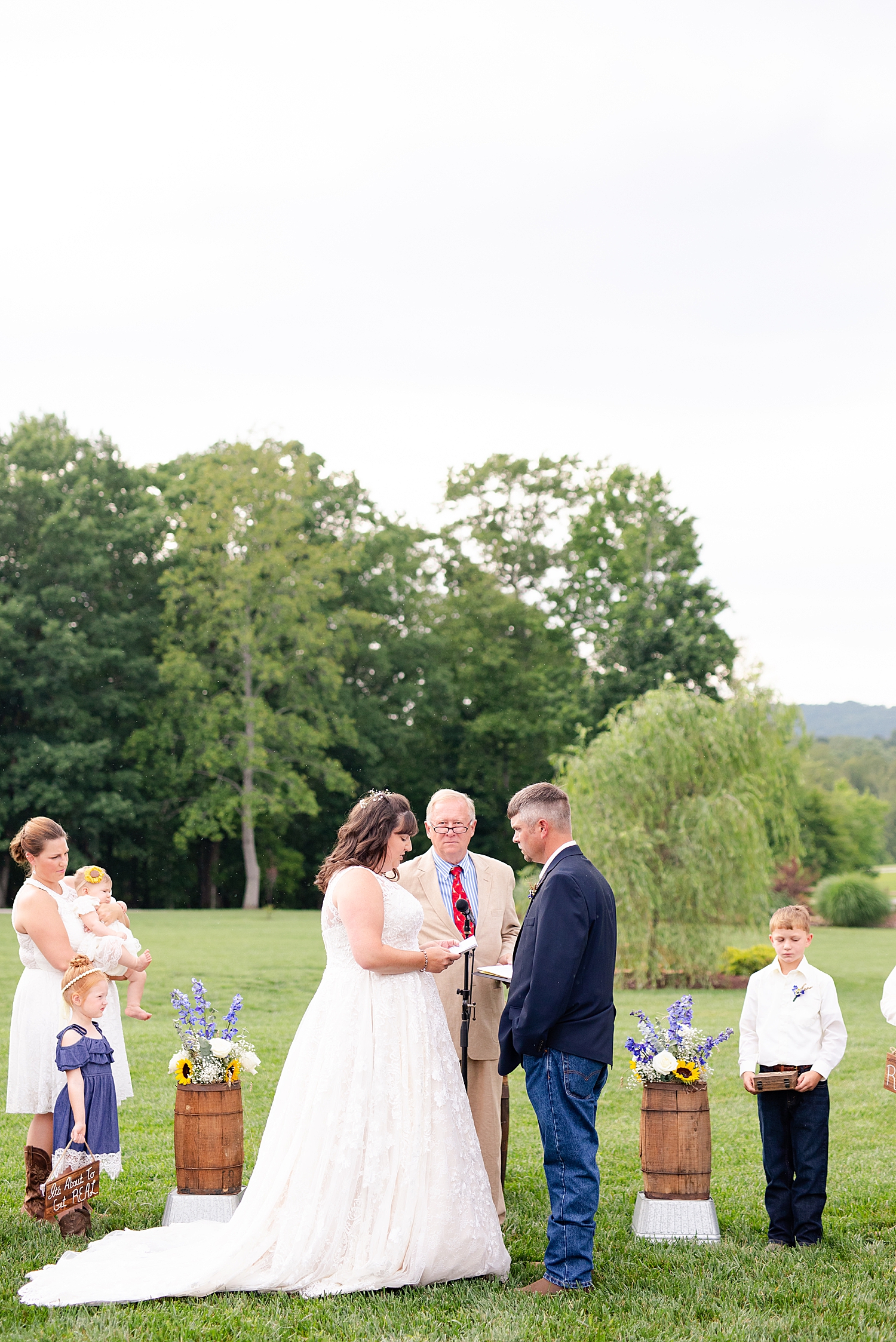 Atkinson Farms Spring Wedding Photo_1056.jpg