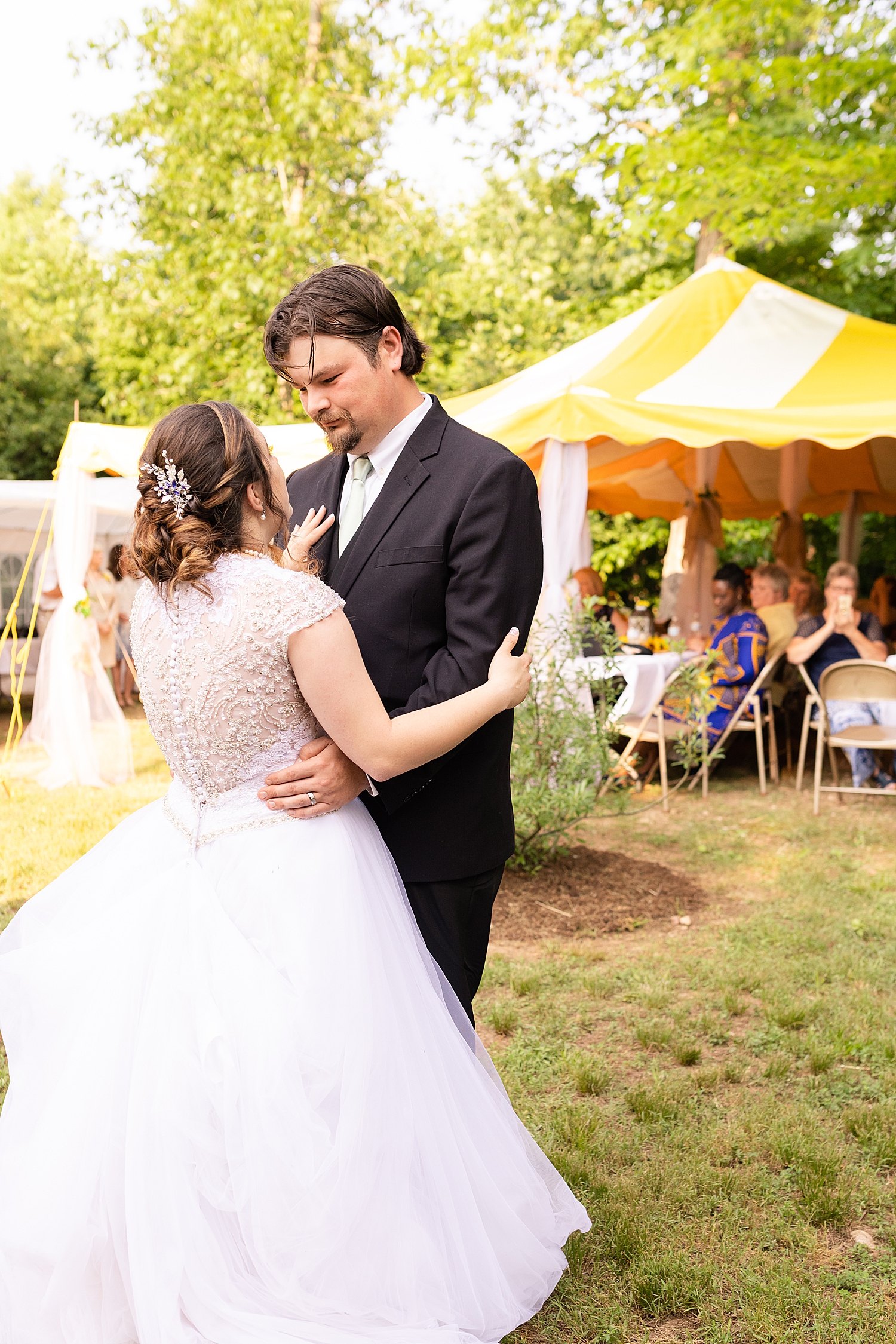 Intimate Spring Virginia Wedding Photo_0901.jpg