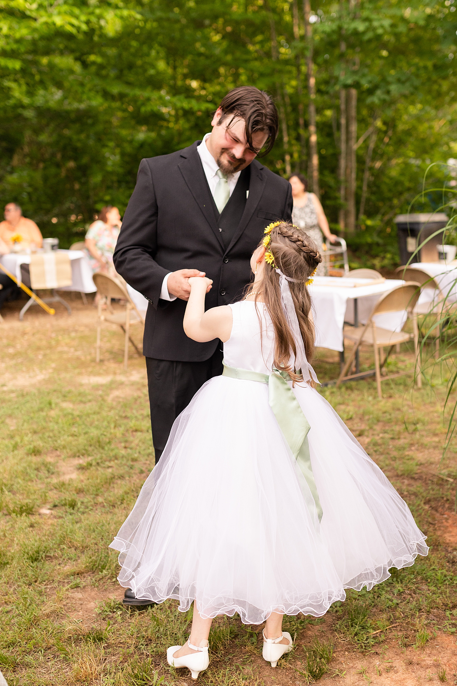 Intimate Spring Virginia Wedding Photo_0904.jpg