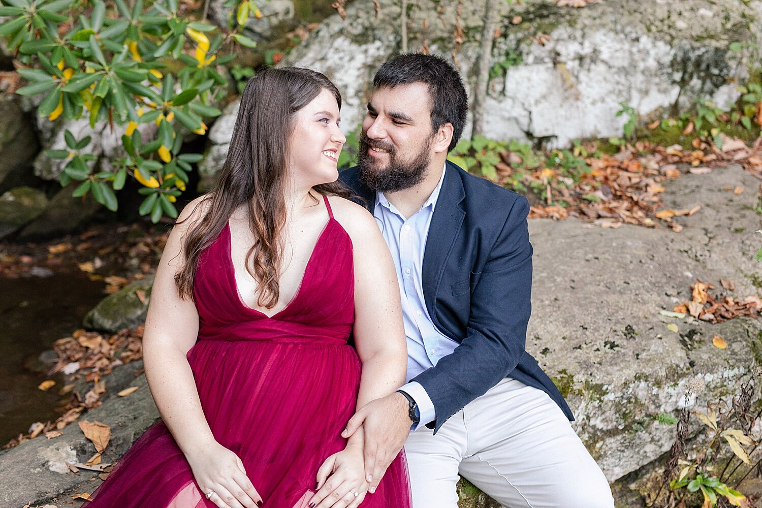 crabtree-falls-engagement-session-lynchburg-wedding-photographer-_1573.jpg