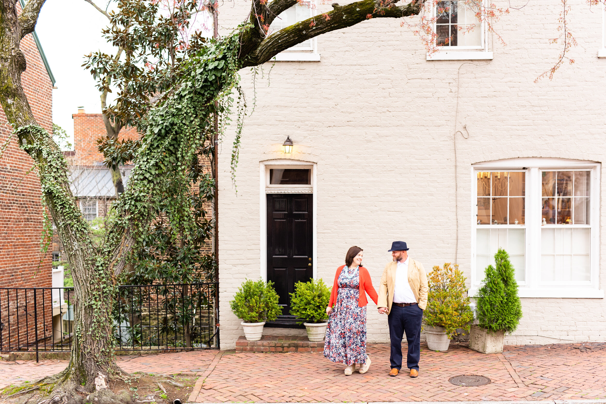 Keith + Tiffany | Old Town Alexandria &amp; Great Falls Engagement Session