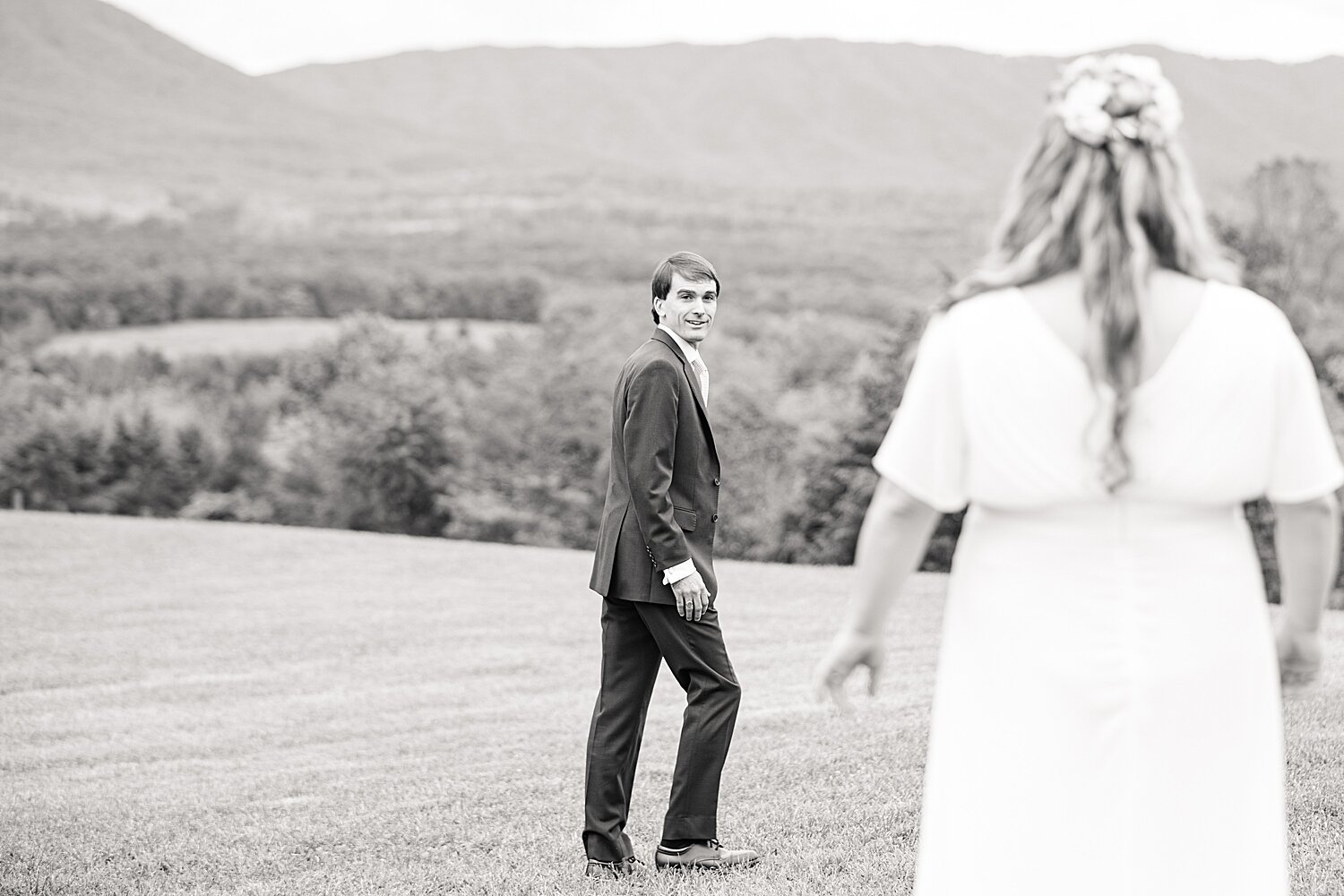 Barn at Back Creek Wedding_3892.jpg