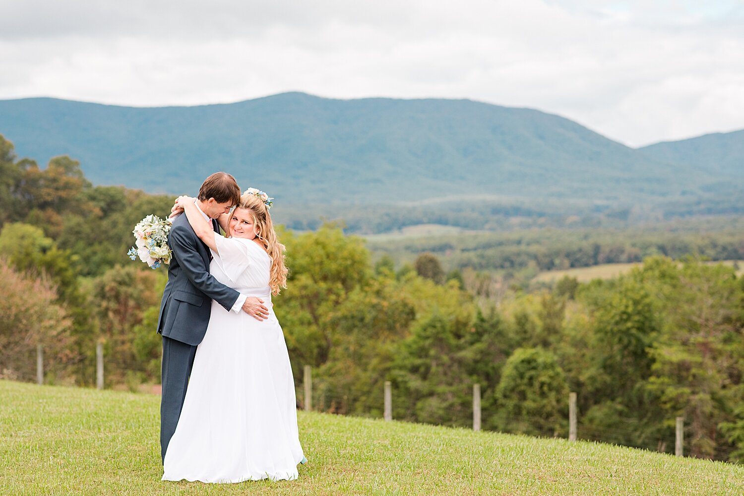 Barn at Back Creek Wedding_3907.jpg