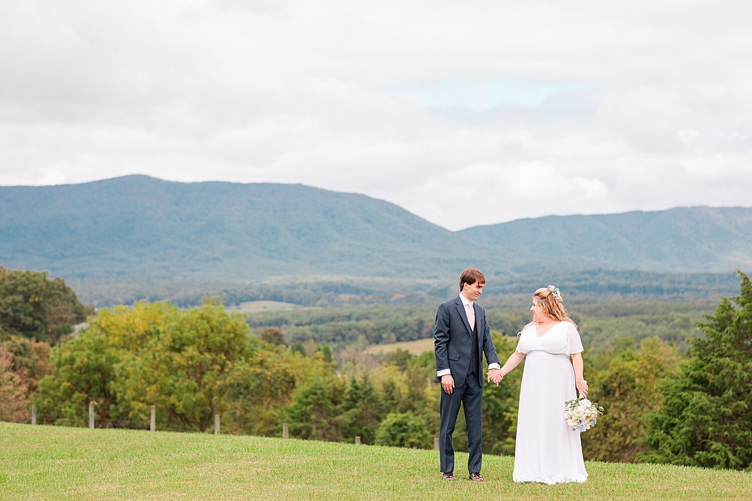 Barn at Back Creek Wedding_3908.jpg