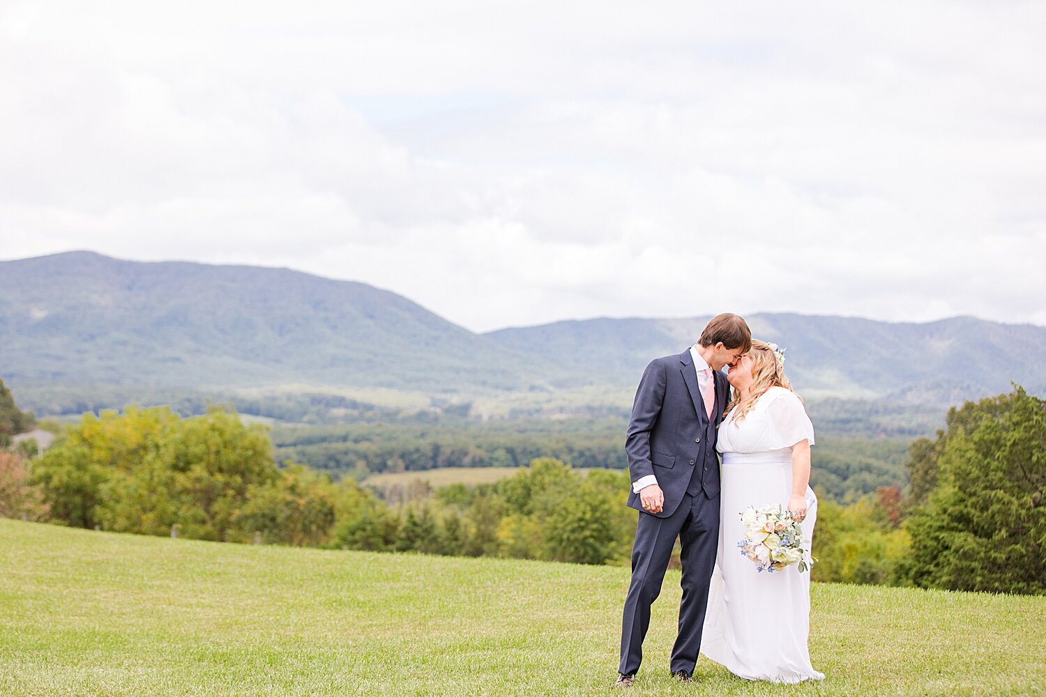 Barn at Back Creek Wedding_3914.jpg