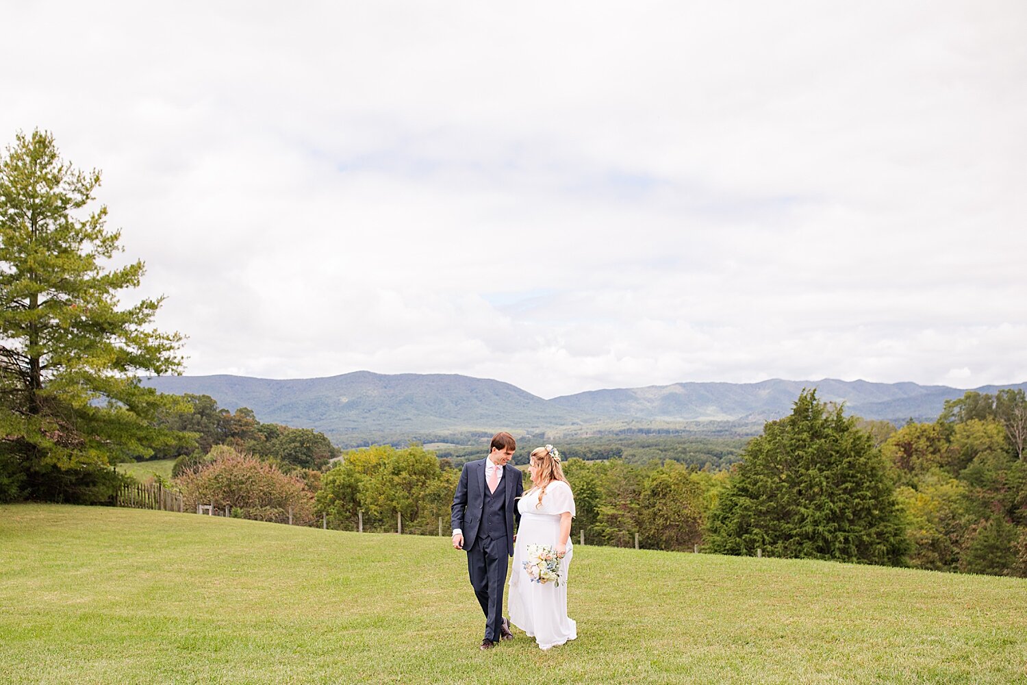 Barn at Back Creek Wedding_3917.jpg