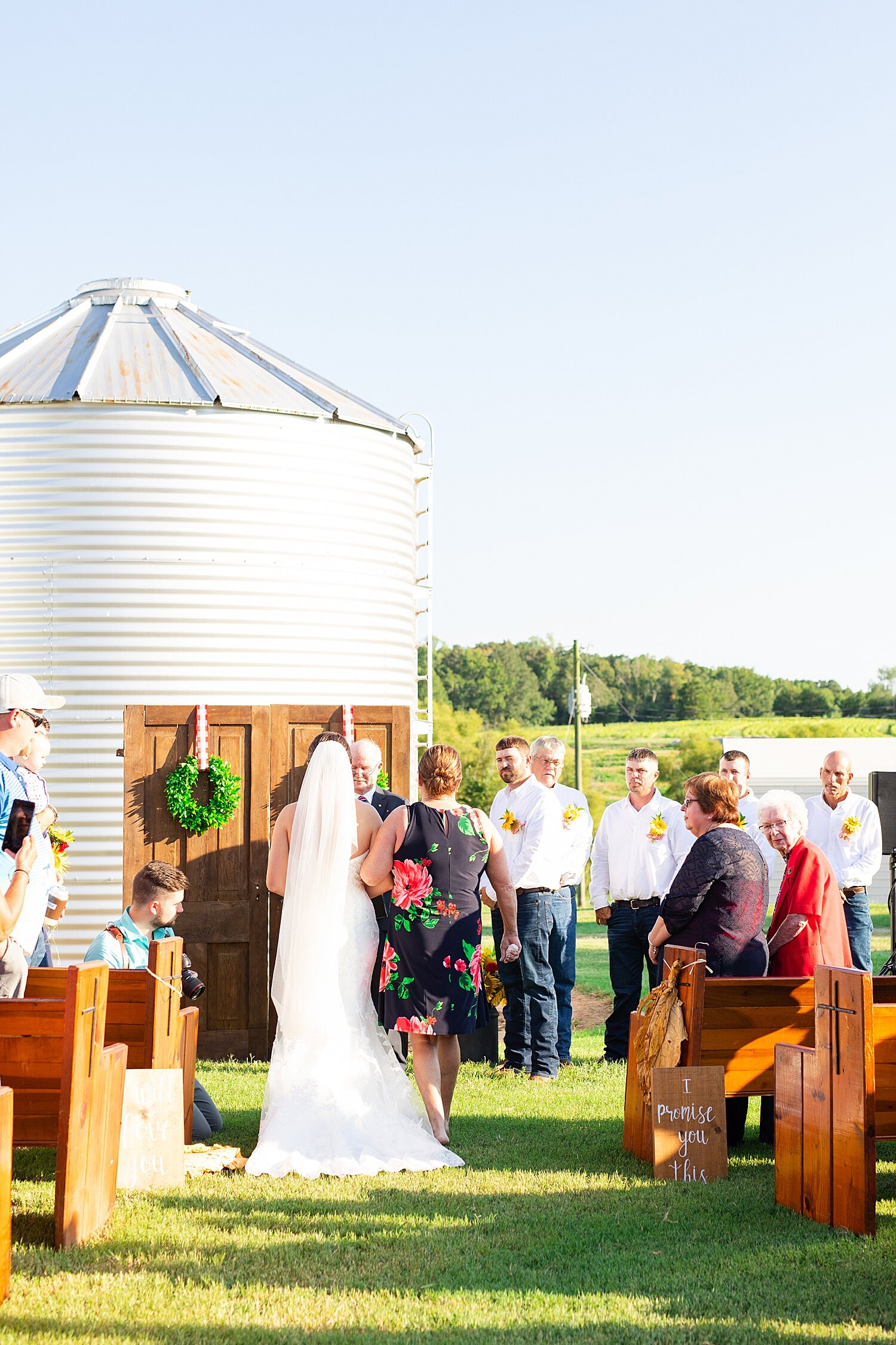 rustic farm virginia wedding_3548.jpg