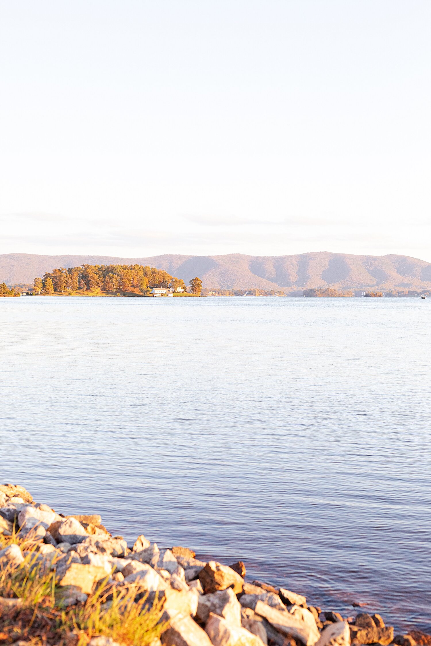 Smith Mountain Lake engagement session_4372.jpg