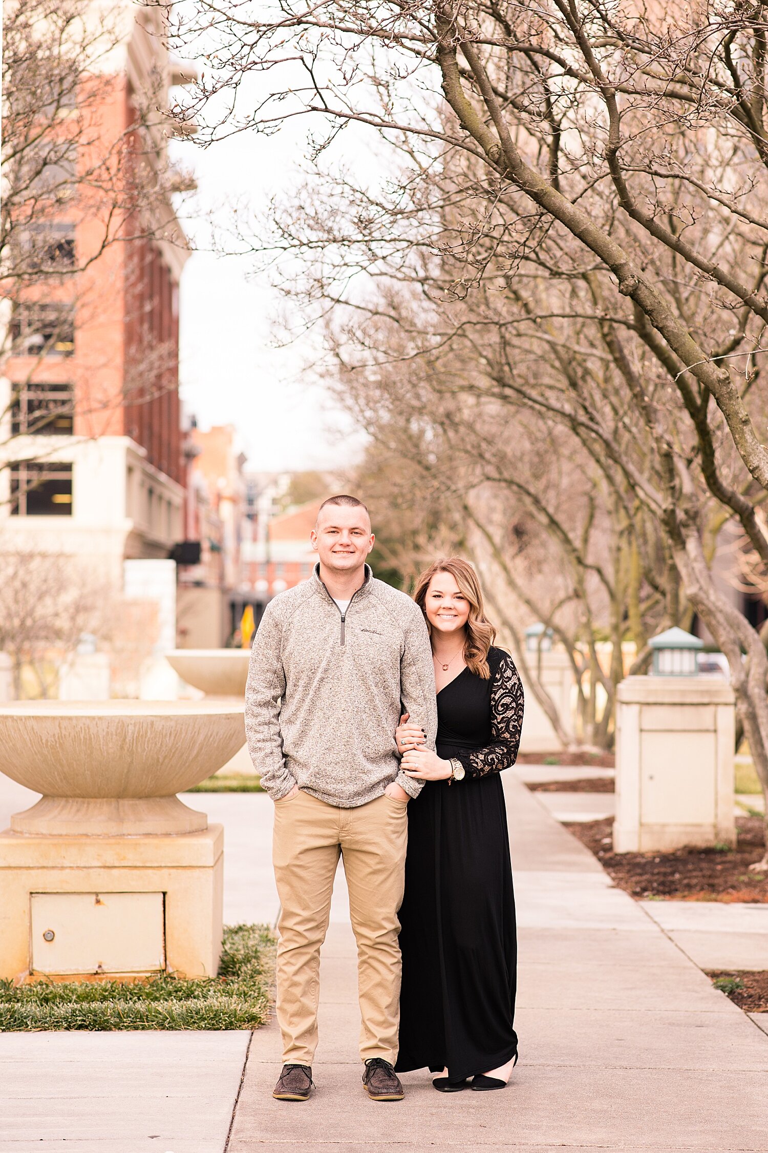 downtown roanoke engagement session_4748.jpg