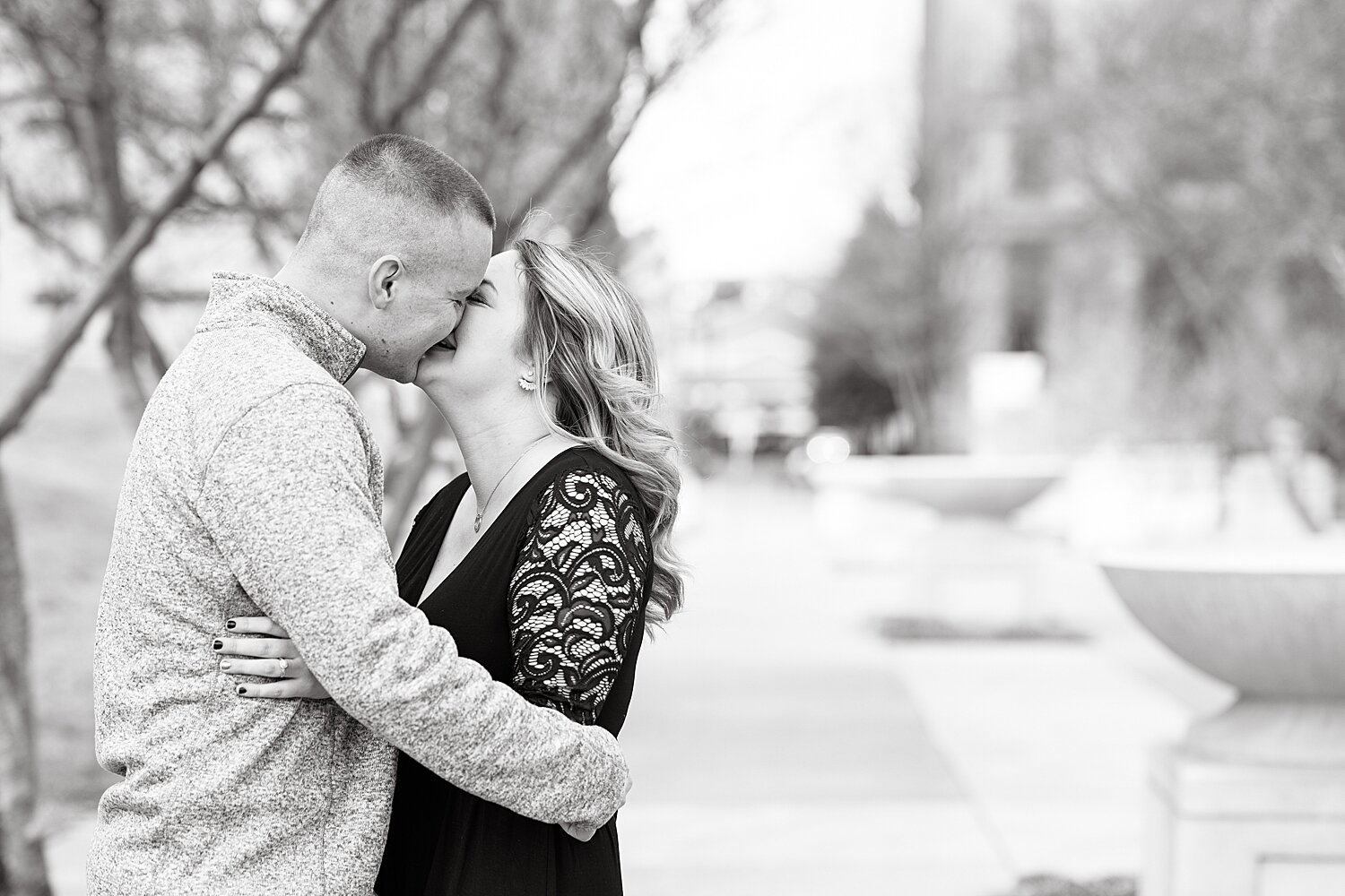 downtown roanoke engagement session_4762.jpg