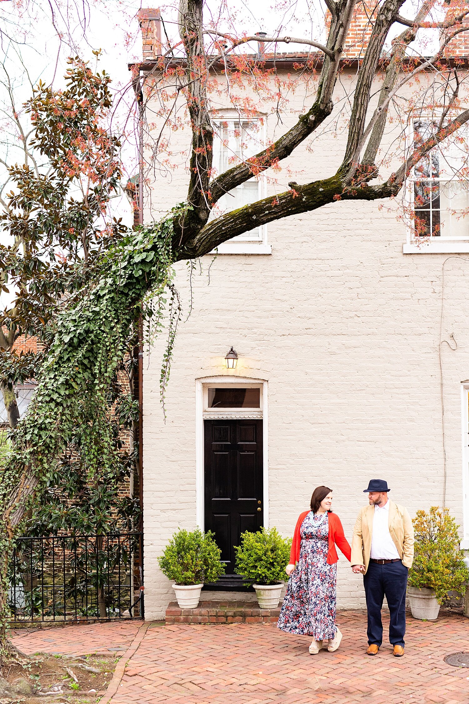 Old Town Alexandria engagement session_4973.jpg