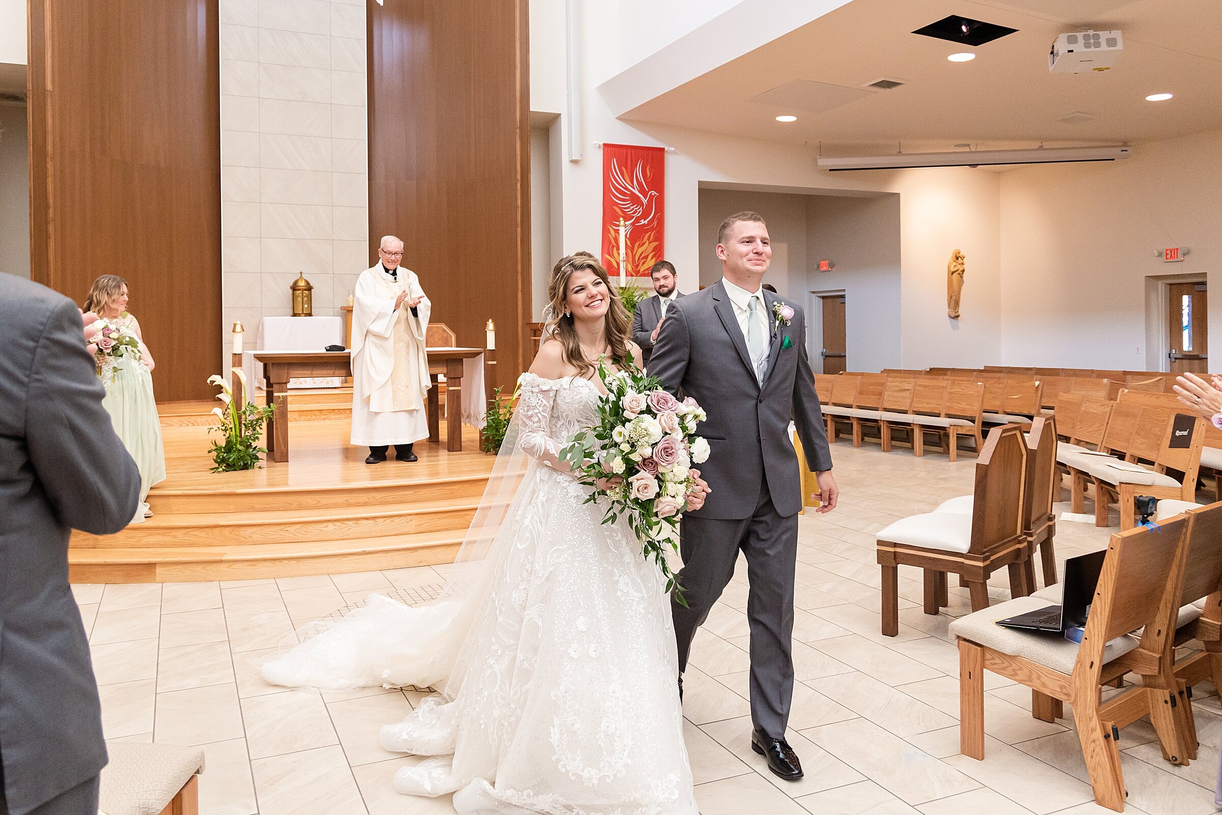 catholic-wedding-roanoke-virginia_0294.jpg