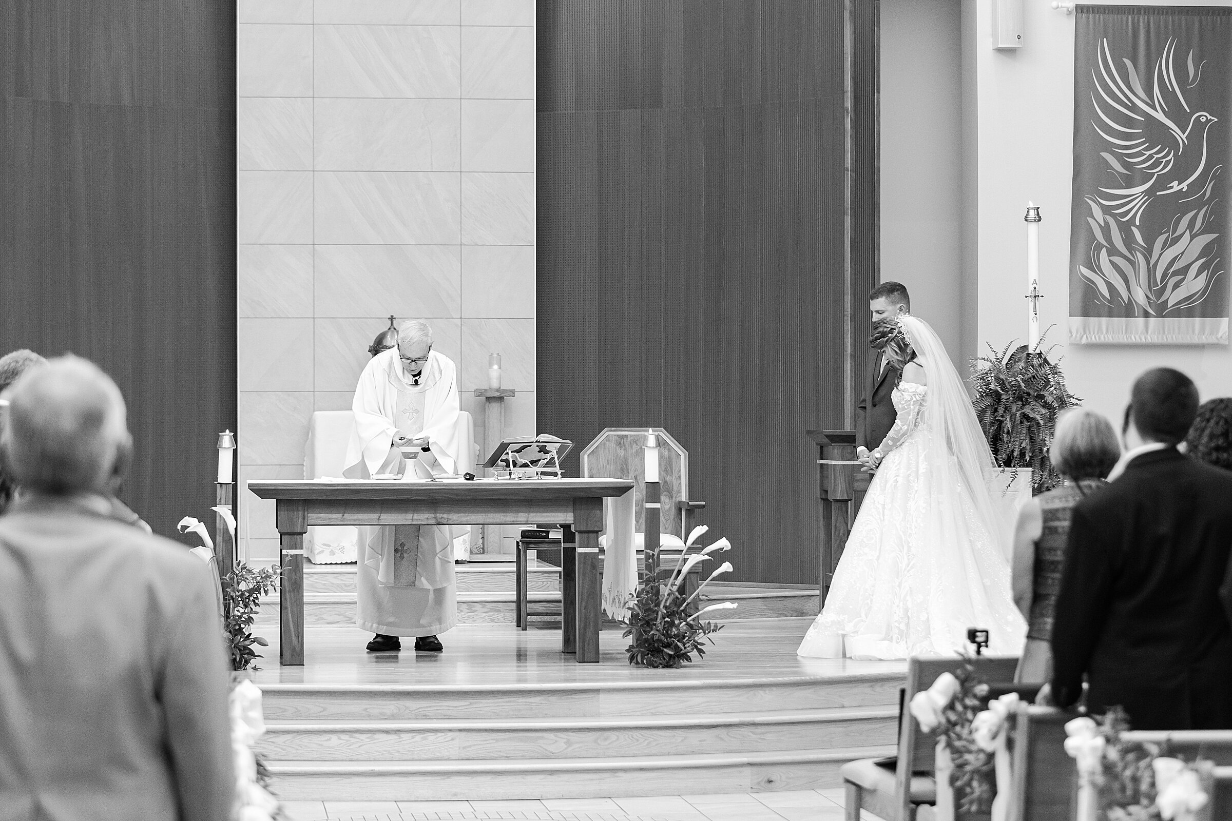 catholic-wedding-roanoke-virginia_0297.jpg