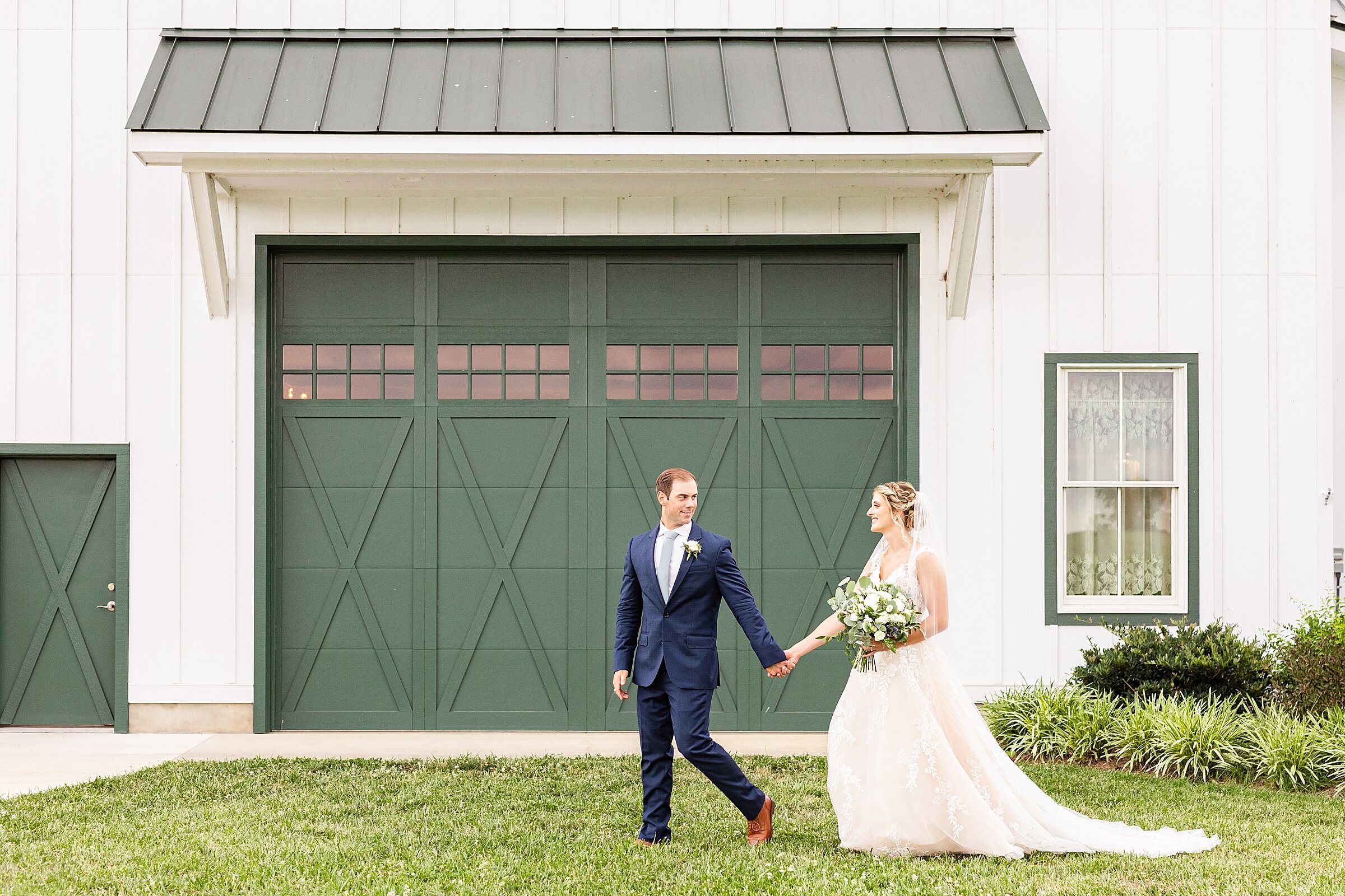 rustic wedding charlottesville_0604.jpg