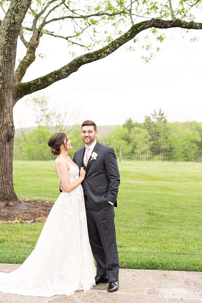 Rainy portraits after the first look with the bride and groom at Sorella Farms in Lynchburg, Virginia.