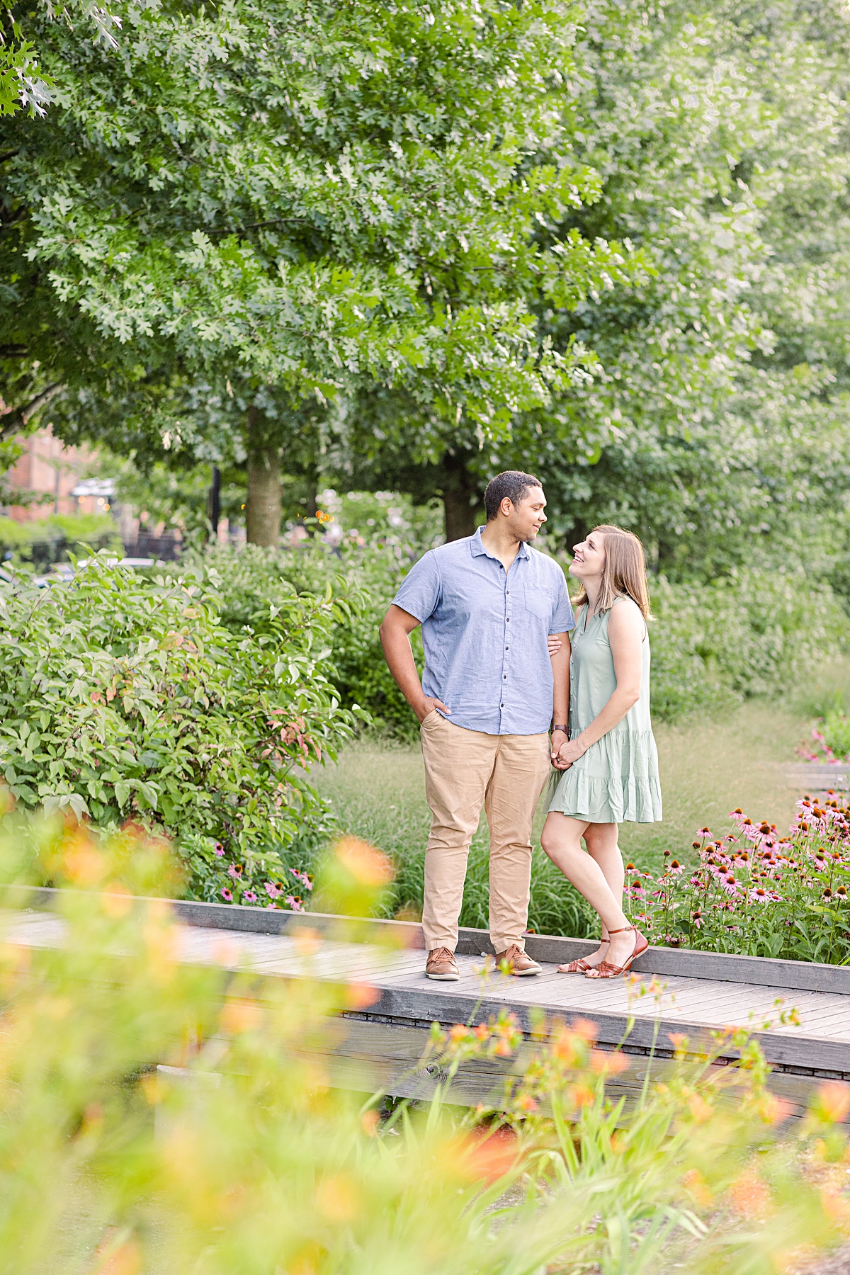 This downtown Lynchburg engagement session started out near their apartment in Wyndhurst but ended up downtown on the cobblestone streets! We loved having fun with these two in the hill city!