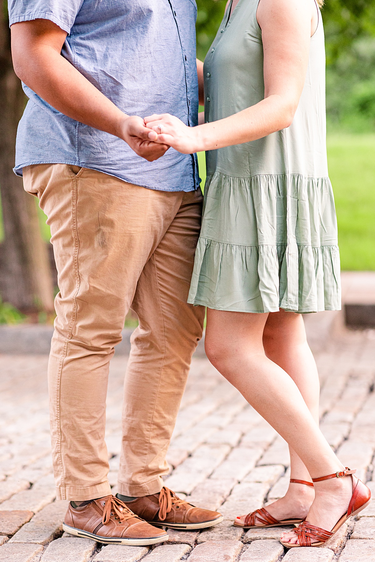 This downtown Lynchburg engagement session started out near their apartment in Wyndhurst but ended up downtown on the cobblestone streets! We loved having fun with these two in the hill city!