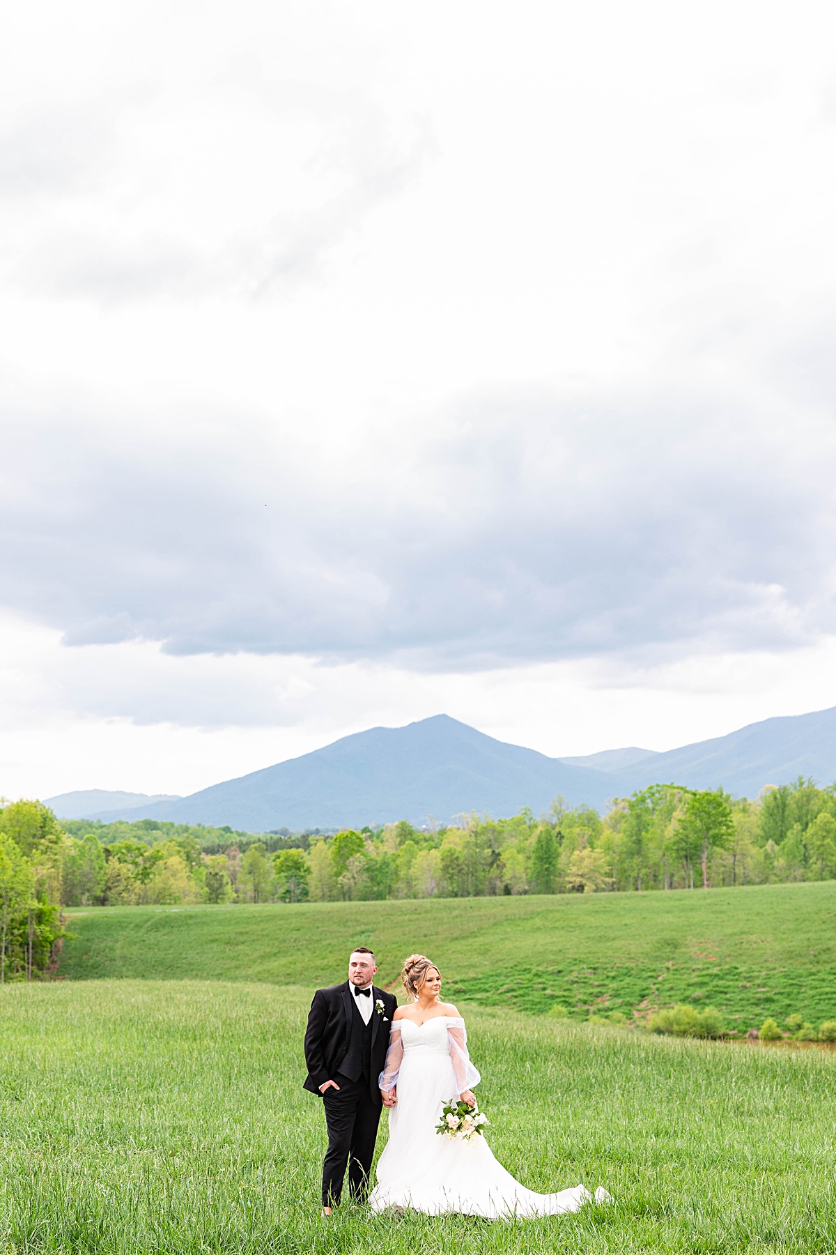 Elegant garden wedding at Cedar Oaks Farm in Bedford, Virginia.