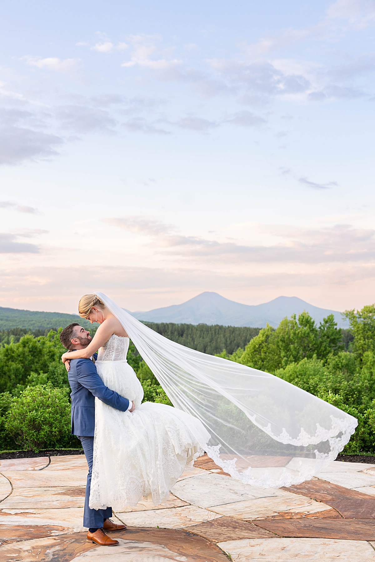 This rustic elegance wedding at The Seclusion features the sweetest groom reaction during the ceremony, carefully selected family heirlooms, wildflowers, and one of my favorite sunsets at The Seclusion in Lexington, Virginia.